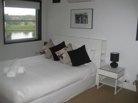 Noosa Entrance Waterfront Resort - Lismore Accommodation 11