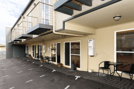 Best Western Beaches Apartments - thumb 2