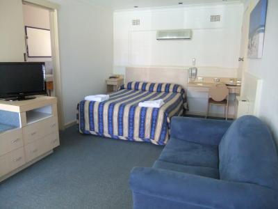 Country Comfort Cowra Countryman Motor Inn - Lismore Accommodation 2