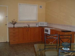 Hopkins House Motel & Apartments - Lismore Accommodation 5