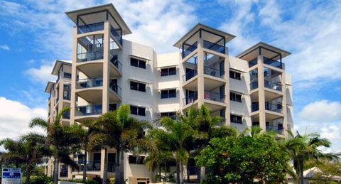 Raffles Mooloolaba - Lismore Accommodation 0
