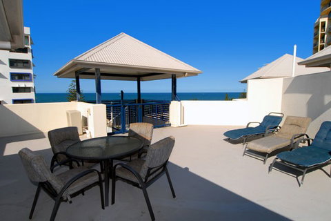 Raffles Mooloolaba - Lismore Accommodation 1