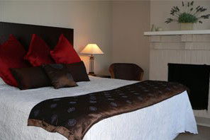 Aaron Lee Waterfront Apartments - Lismore Accommodation 0