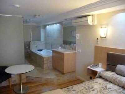 Indian Ocean Hotel - Lismore Accommodation 1