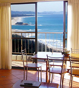 Beachfront Towers - Lismore Accommodation 10