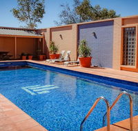 Desert Cave Hotel - Lismore Accommodation