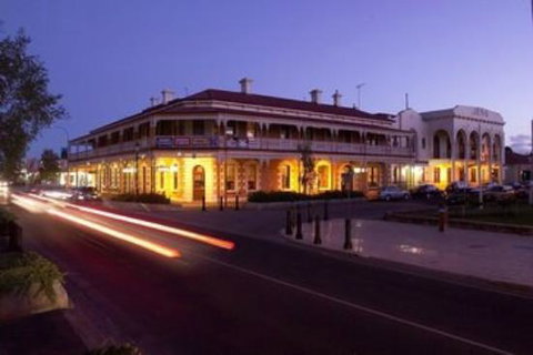 Jens Town Hall Hotel - Lismore Accommodation 3