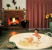 Boronia Peak Villas - Lismore Accommodation