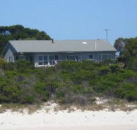 Island Beach Escape - Lismore Accommodation