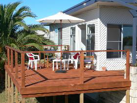 Beachport Escape - Lismore Accommodation 0
