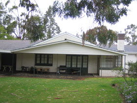 Naracoorte Cottages - Pinkerton Hill - Lismore Accommodation 0