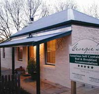 Georgie's Cottage - Lismore Accommodation