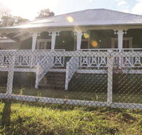 Basil's Brush - Lismore Accommodation