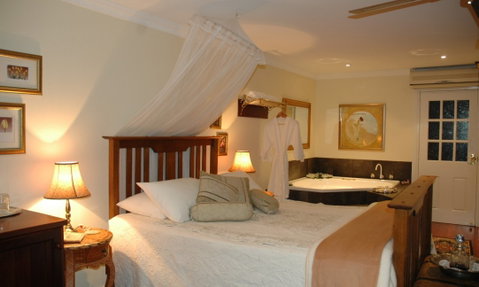 Paringa House B&B Stone Cottages - Lismore Accommodation 4