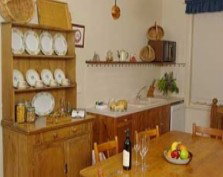 Miriams Cottage - Lismore Accommodation 4