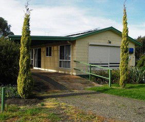 The Folly Holiday Home - Lismore Accommodation 2