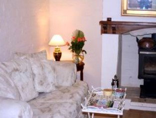 Peppertree Cottage Bed And Breakfast - Normanville - Lismore Accommodation 2