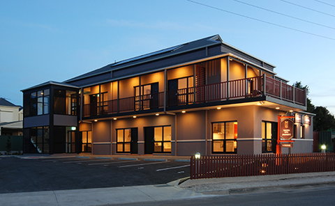 Tanunda Hotel Apartments - Lismore Accommodation 2