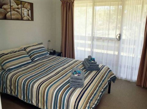 Lake Shore Apartment - Lismore Accommodation 2