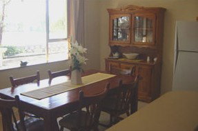 Riverfront Retreat - Lismore Accommodation 2