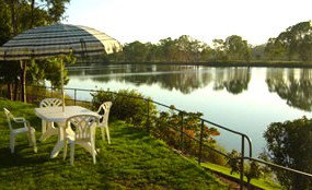 Riverfront Retreat - Lismore Accommodation 5