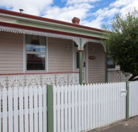 Newdegate House - Lismore Accommodation