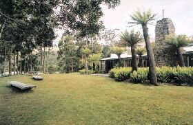 Tullah Lakeside Lodge - Lismore Accommodation 0