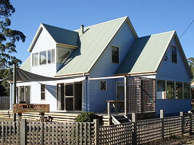 The Big Blue Retreat - Lismore Accommodation 0