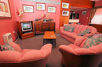 Queenstown Motor Lodge - Lismore Accommodation 4