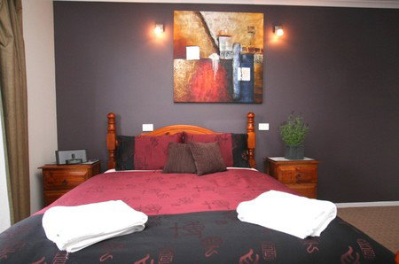 Oakley Place Townhouse - Tasmanian Short Stays - Lismore Accommodation 4