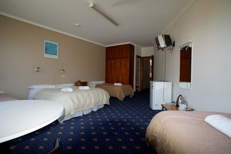 Wharf Hotel Wynyard - Lismore Accommodation 3