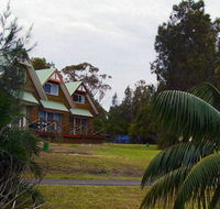 Berrara Waters Chalet - Lismore Accommodation