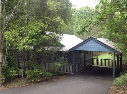 Maleny Country Cottages - Lismore Accommodation 7