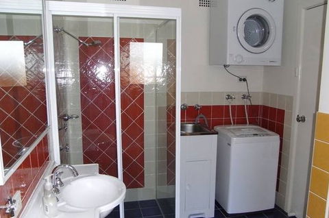 A Husky Sea-Esta - Lismore Accommodation 0