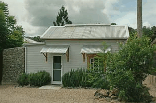 Mavis's Kitchen And Cabins - Lismore Accommodation 0