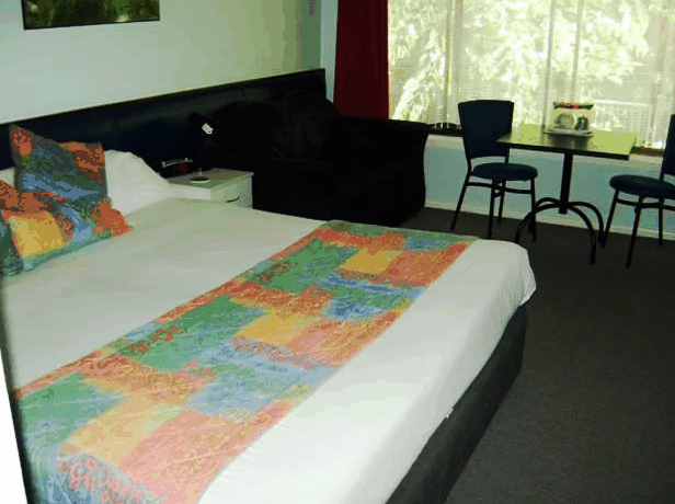 Poinciana Motel - Lismore Accommodation