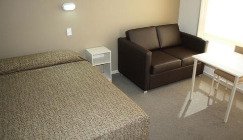 Bowlo Holiday Cabins - Lismore Accommodation 3