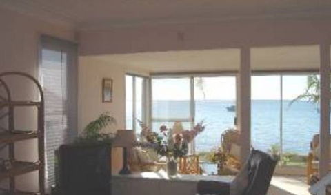 8 Seaview Crescent - Lismore Accommodation 2