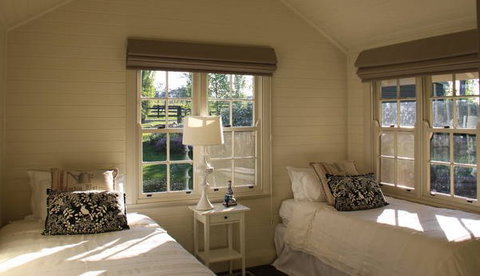 Book Barn Cottage - Lismore Accommodation 1