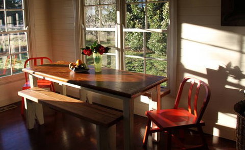 Book Barn Cottage - Lismore Accommodation 3