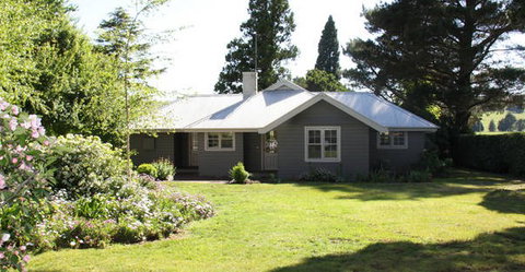 Book Barn Cottage - Lismore Accommodation 5