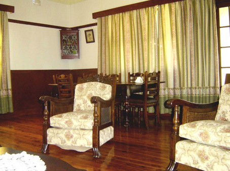 Gundagai Historic Cottages Bed And Breakfast - Lismore Accommodation 3