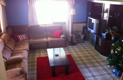 Carinya Cottage Holiday House In Gerringong - Near Kiama - Lismore Accommodation 4