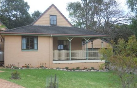 Carinya Cottage Holiday House In Gerringong - Near Kiama - Lismore Accommodation 5