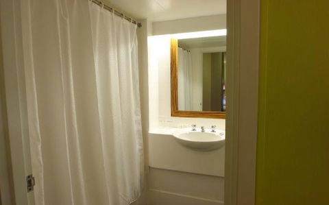 Abey Hotel Sydney - Lismore Accommodation 3