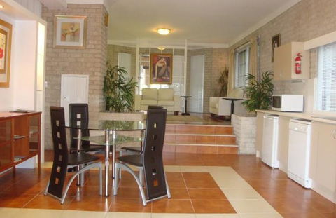 Caroline Bay Getaway - Lismore Accommodation 3