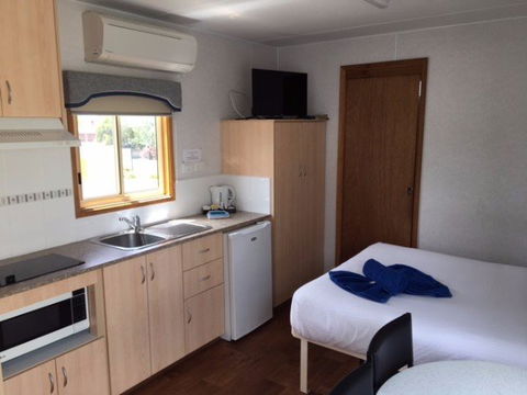 Canobolas Caravan Park - Lismore Accommodation 9
