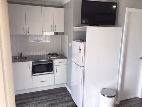 Canobolas Caravan Park - Lismore Accommodation 8