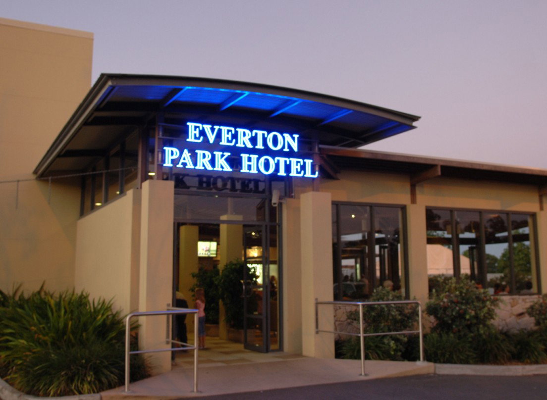 Everton Hills QLD Lismore Accommodation