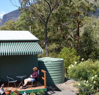 Cave Rock Cottages - Lismore Accommodation